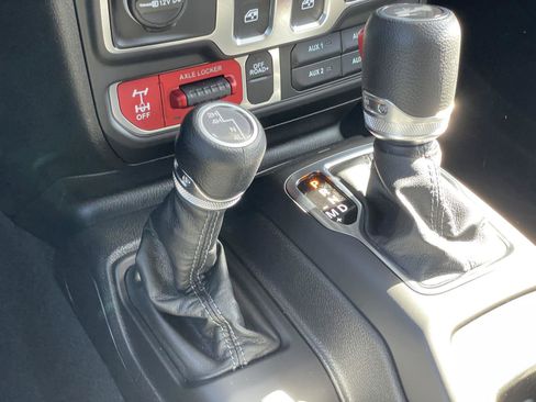 New 2026 Jeep Wrangler Sport AWD/4WD image 25