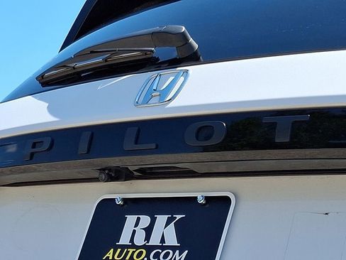 Used 2023 Honda Pilot Elite image 35