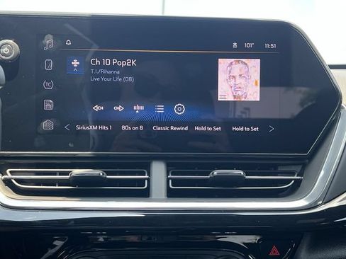 Used 2025 Chevrolet Trax RS w/ Driver Confidence Package FWD image 18