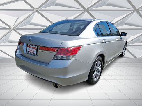 Used 2012 Honda Accord LX image 10