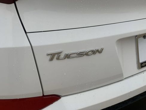 Used 2017 Hyundai Tucson SE image 31