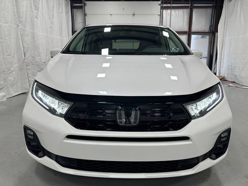Used 2025 Honda Odyssey Elite image 2