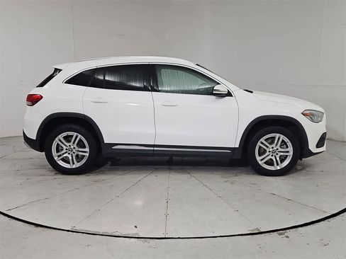 Used 2022 Mercedes-Benz GLA 250 4MATIC image 7
