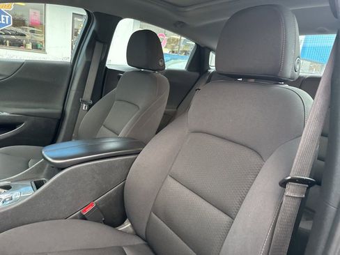 Certified 2024 Chevrolet Malibu LT image 32