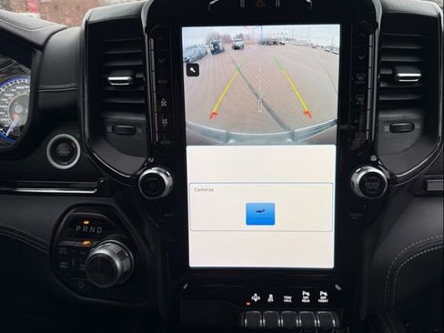 Used 2022 RAM 1500 Limited w/ Bed Utility Group image 11