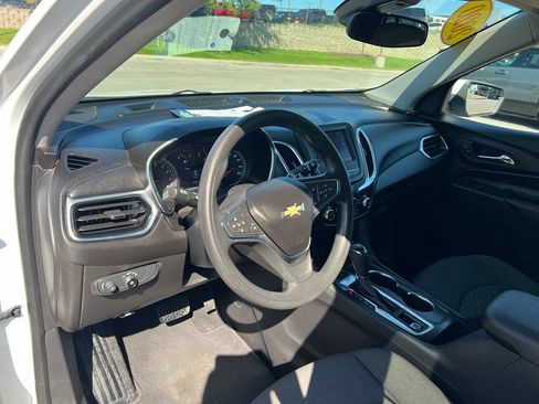 Used 2020 Chevrolet Equinox LT AWD/4WD image 19