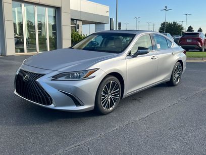 New 2025 Lexus ES 300h w/ Premium Package
