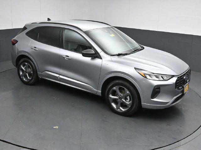 Certified 2024 Ford Escape ST-Line w/ Tech Pack #1 AWD/4WD image 44