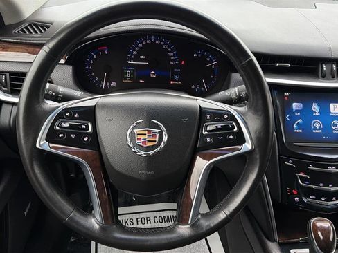 Used 2015 Cadillac XTS Luxury image 23