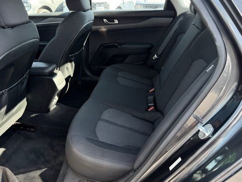 Used 2023 Kia K5 LXS image 29