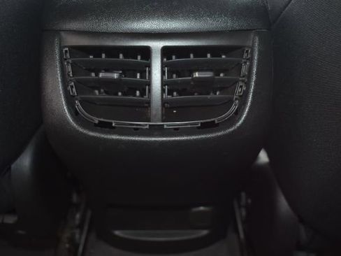 Used 2020 Chevrolet Malibu LT image 33