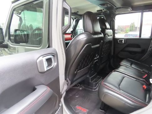 Used 2022 Jeep Wrangler Unlimited Rubicon w/ Steel Bumper Group AWD/4WD image 22
