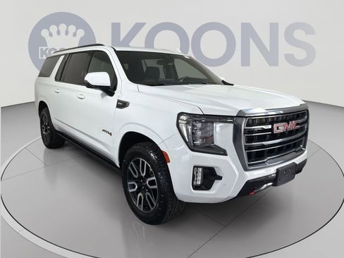 Used 2023 GMC Yukon XL AT4 w/ AT4 Premium Plus Package AWD/4WD image 10