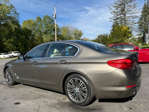 Used 2017 BMW 530i xDrive image 3