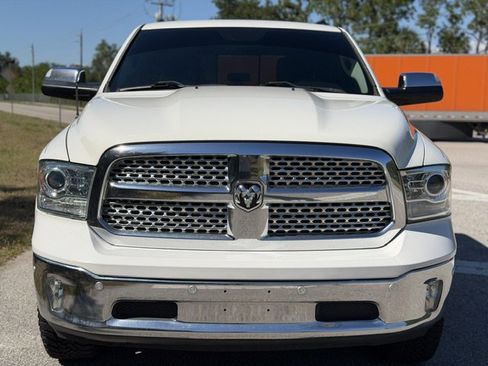 Used 2017 RAM 1500 Laramie w/ Convenience Group AWD/4WD image 9