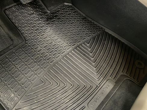 Used 2021 Honda Pilot Touring image 13