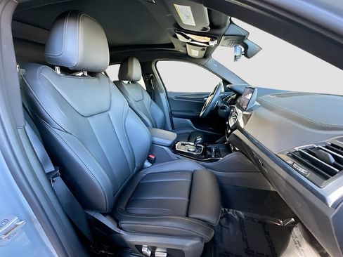 Used 2023 BMW X4 M40i w/ Premium Package image 29