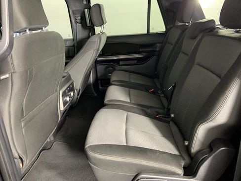 Used 2019 Ford Expedition Max XLT image 18