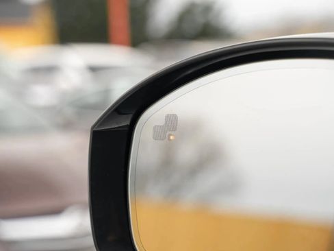 Used 2016 Land Rover Range Rover image 19