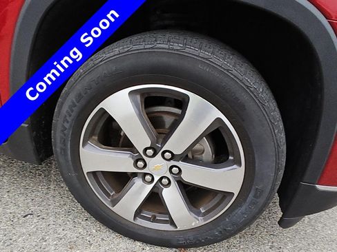Used 2019 Chevrolet Traverse LT w/ LT Premium Package FWD image 22