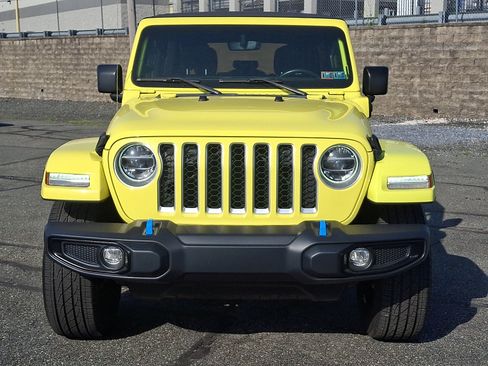 Used 2022 Jeep Wrangler 4WD Unlimited Sahara w/ Cold Weather Group image 2