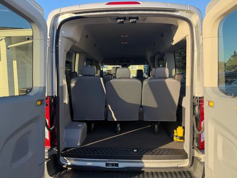 Used 2017 Ford Transit 150 XLT RWD image 17