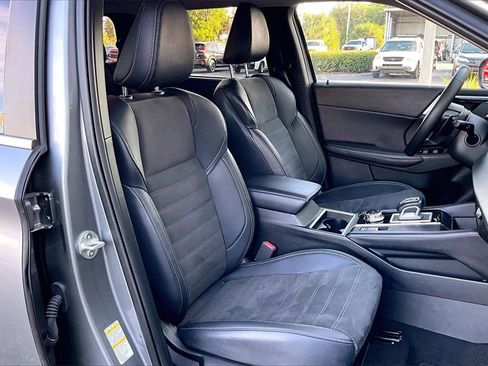 Used 2024 Mitsubishi Outlander SE image 24