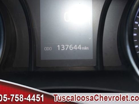 Used 2019 Toyota Camry SE image 30