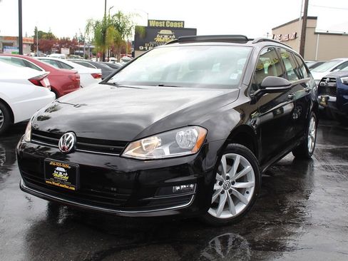 Used 2017 Volkswagen Golf SE image 43