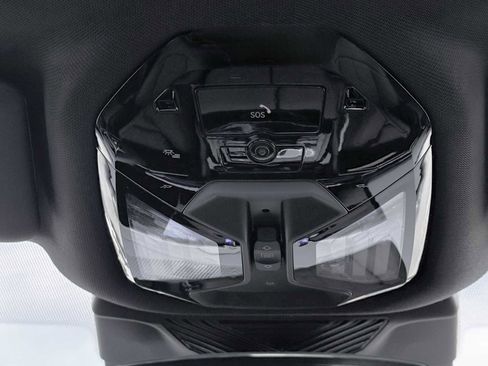 New 2026 BMW 530i xDrive w/ Executive Package image 24