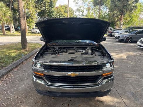 Used 2018 Chevrolet Silverado 1500 LT image 28