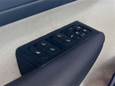 Used 2023 Volvo XC40 B5 Plus w/ Driver Assist Package image 18