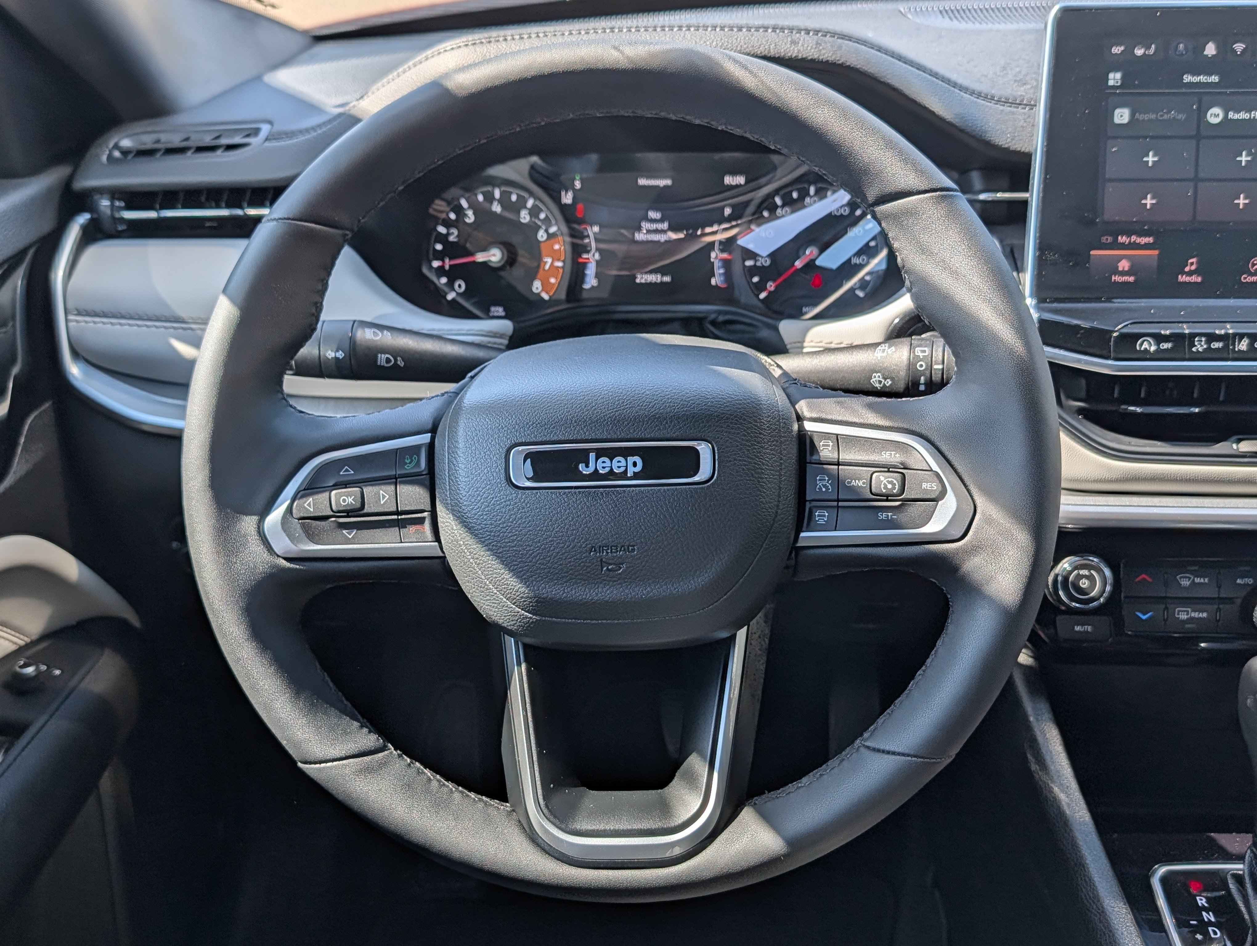 Used 2025 Jeep Compass Limited AWD/4WD image 12