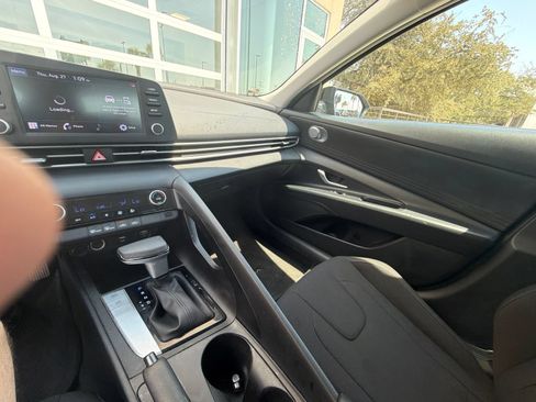 Certified 2023 Hyundai Elantra SEL FWD image 16