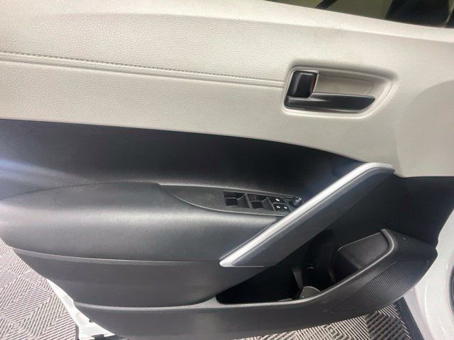 Used 2022 Toyota Corolla Cross L FWD image 12