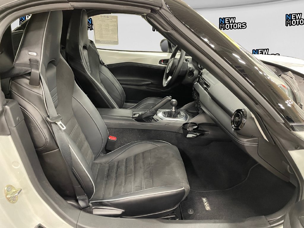 Used 2025 MAZDA MX-5 Miata Club w/ Brembo/BBS Recaro Package RWD image 15