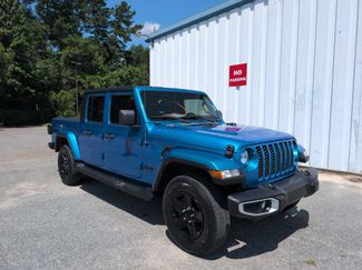 Used 2021 Jeep Gladiator Sport AWD/4WD video 1