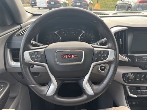 Used 2023 GMC Terrain SLE w/ Driver Convenience Package image 21