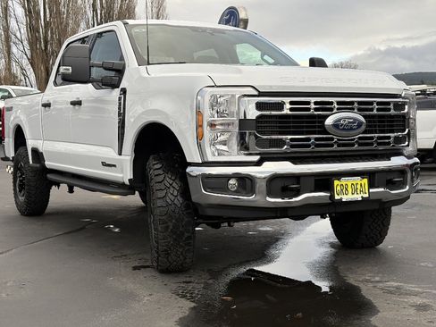 New 2026 Ford F350 XLT w/ Tremor Off-Road Package AWD/4WD image 3