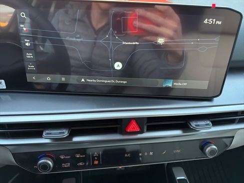 New 2025 Kia Sorento S image 25