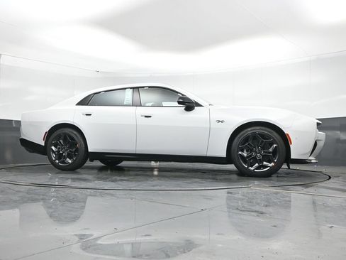 New 2026 Dodge Charger R/T AWD/4WD image 38
