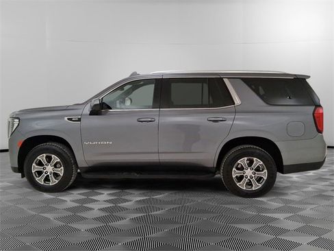 Used 2022 GMC Yukon SLE w/ Gmc Pro Safety Plus Package image 6