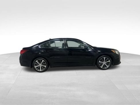 Used 2017 Subaru Legacy 2.5i Limited AWD/4WD image 4