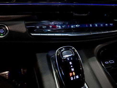 Used 2023 Cadillac Escalade V w/ LPO, ONYX Package image 37