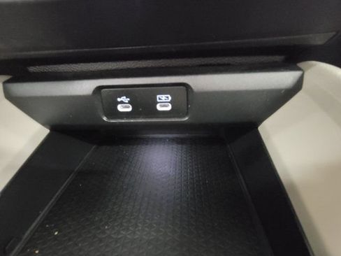 Certified 2024 Honda Accord EX image 28