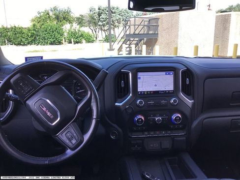 Used 2022 GMC Sierra 1500 AT4 w/ AT4 Preferred Package AWD/4WD image 10