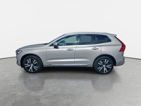 Used 2022 Volvo XC60 B5 Inscription image 7