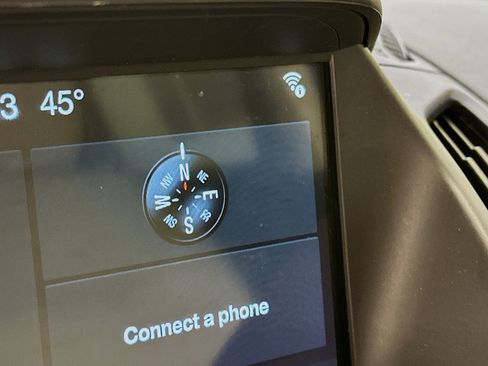 Used 2018 Ford Escape SEL w/ SEL Sport Appearance Package image 22