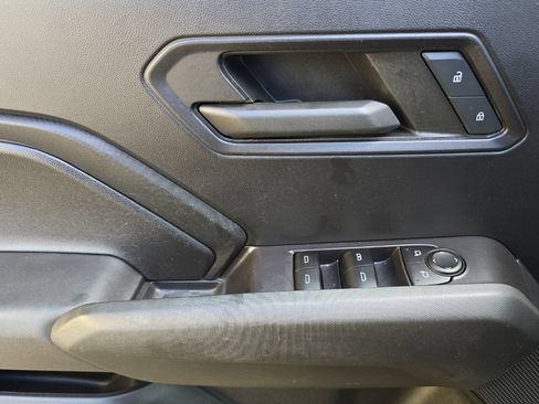 Used 2023 Chevrolet Colorado Trail Boss AWD/4WD image 8