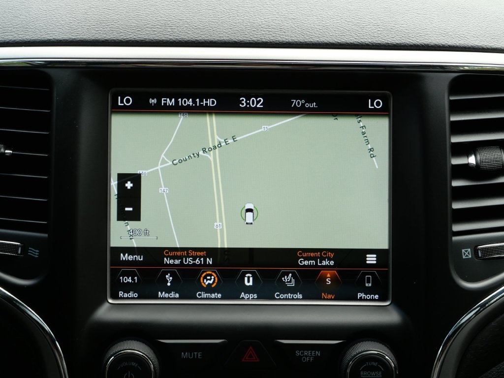 Used 2018 Jeep Grand Cherokee Altitude AWD/4WD image 16